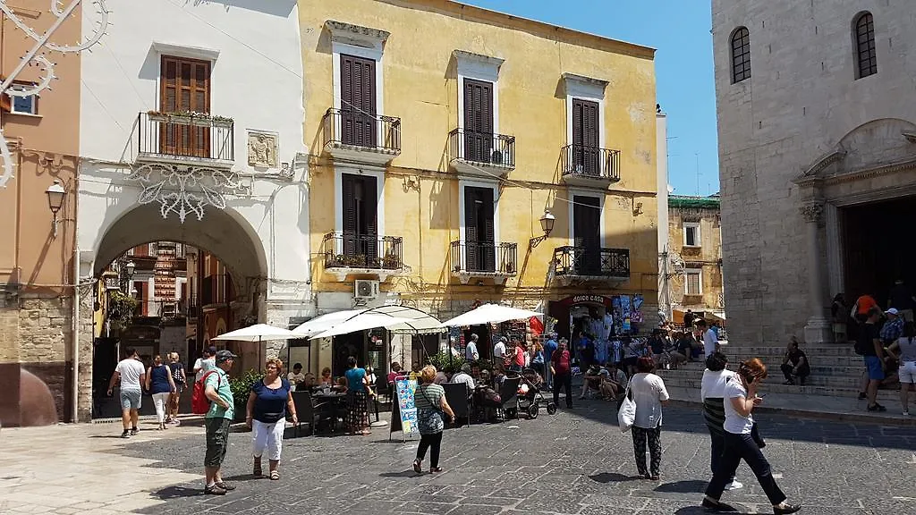 Arco Della Neve Guest House Bari Italy