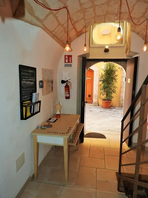 Arco Della Neve Guest House Bari 0*,
