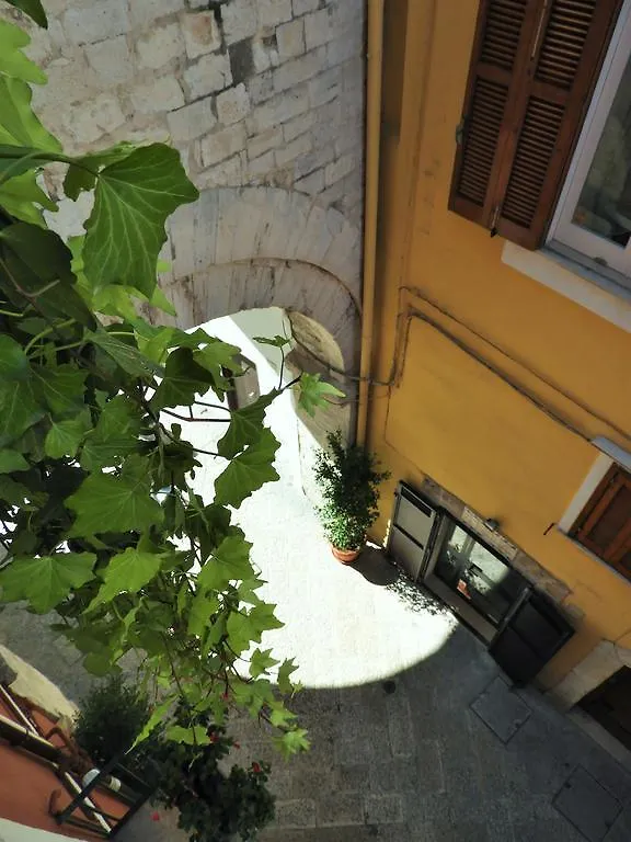 Arco Della Neve Guest House Bari